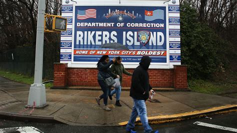 Rikers Deemed Too Dangerous for Transferred Inmates - The New York Times