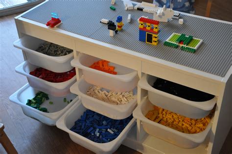 That Crafty Juls: Our new LEGO table!