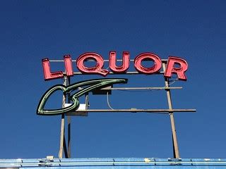 Scaffold Liquor Sign | The scaffold and the Liquor is old, t… | Flickr