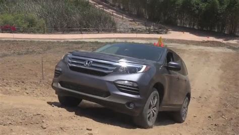 2016 Honda Pilot Off-Road Tech Review: Using AWD Technology to Get Unstuck [Video] - The Fast ...