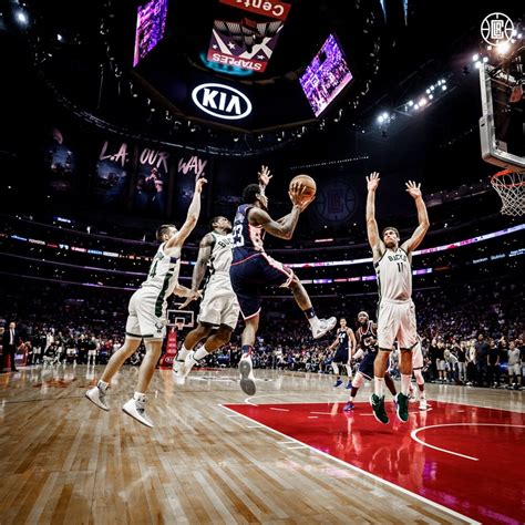 Best of Lou Williams | 2018-19 Top Photos Photo Gallery | NBA.com