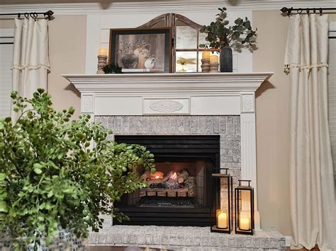 TRADITIONAL MANTEL & HEARTH INSPO ‣ Decorate with Tip and More