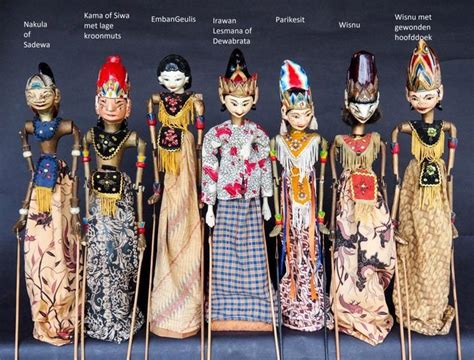 Wayang Golek puppets - 7 different characters - West Java Indonesia - Catawiki