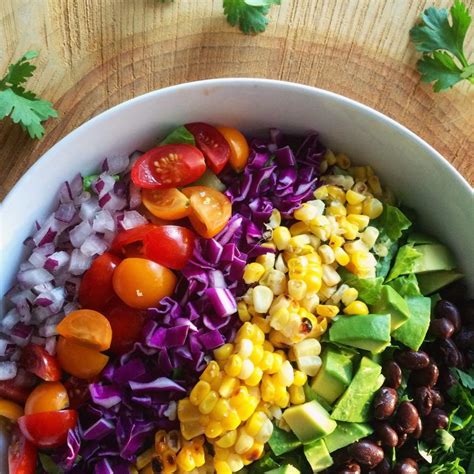 healthy mexican rainbow salad | Recipe | Rainbow salad, Easy green ...