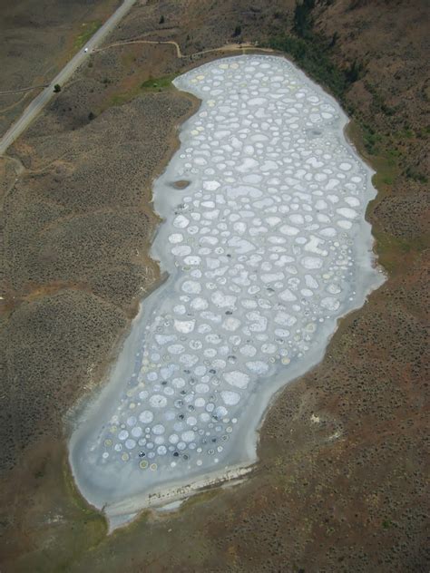 Spotted Lake, Canada - Unbelievable Info