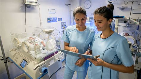 How to Become a Neonatal Nurse | Total Nurses Network