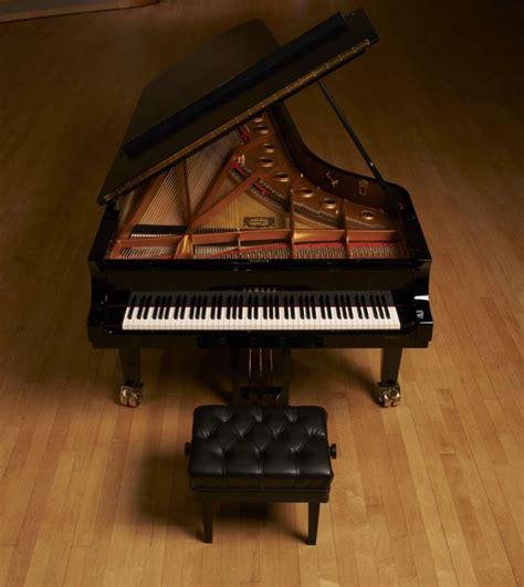 What’s the Difference Between a Grand Piano and an Upright Piano?