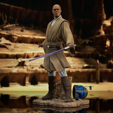 Samuel L. Jackson's Mace Windu Returns in Statue Form - Nerdist