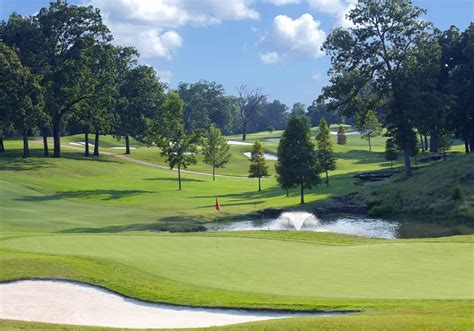 Best Golf Courses in Arkansas - Red Birdie Golf