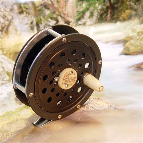 Prized 60 year old! PFLUEGER Medalist 1494 Fly Reel w/6 refurbished collectible… | Vintage ...