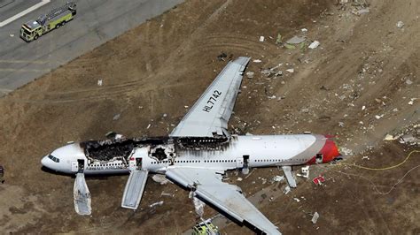 San Francisco Plane Crash: The Flight 214 Asiana Pilots’ Warning