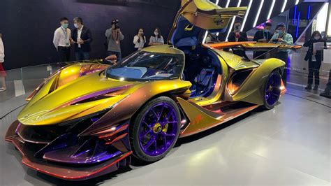 Apollo showcases lightweight hypercar made of carbon fiber at CIIE - CGTN