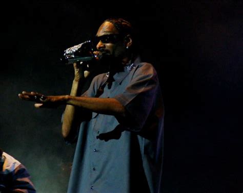 Snoop Dogg | Snoop Dogg performing at the Manchester Apollo … | Flickr