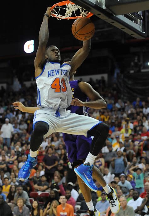 Knicks Sign Thanasis Antetokounmpo | Hoops Rumors