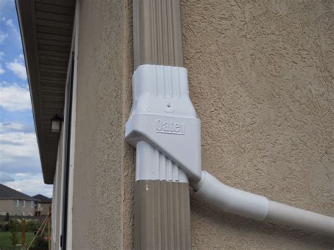 Guide for selecting the best downspout diverters for rain collection ...