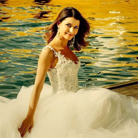 Beren Saat on Instagram: “ ️ #Berensaat #29july” | Queen wedding dress, Girls frock design ...