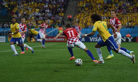 Fájl:Brazil and Croatia match at the FIFA World Cup 2014-06-12 (15).jpg – Wikipédia