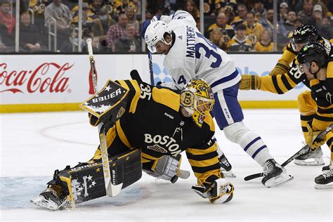 Linus Ullmark providing the Bruins vital backbone during record-chasing ...