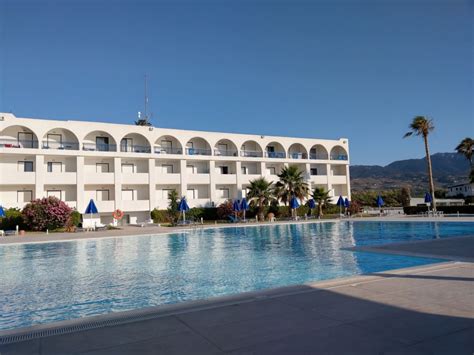 "Außenansicht" Aeolos Beach Hotel (Lambi) • HolidayCheck (Kos | Griechenland)