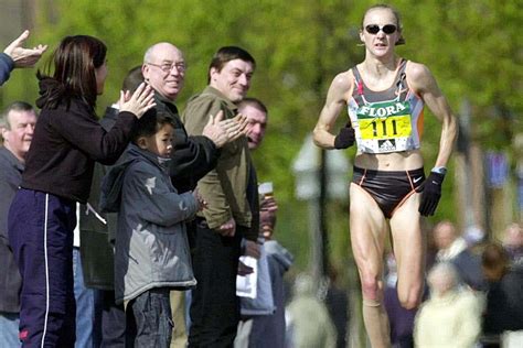 On this day in 2002: Paula Radcliffe wins Chicago Marathon in world ...