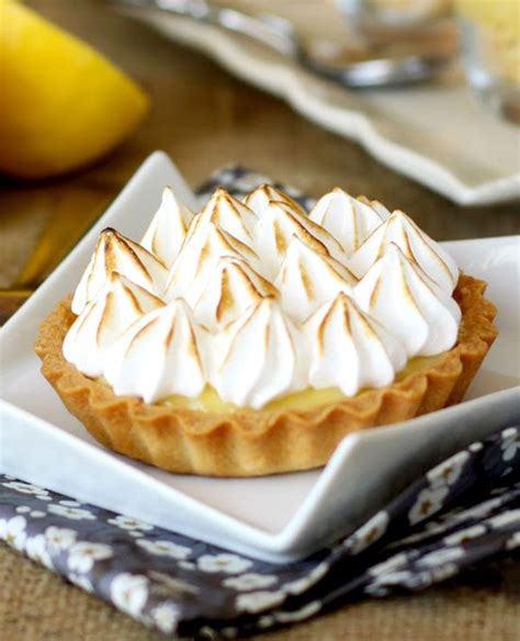 Mini Lemon Meringue Pie Recipe — Eatwell101