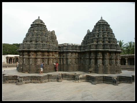 Somnathpur temple - Architecture - Photo.net