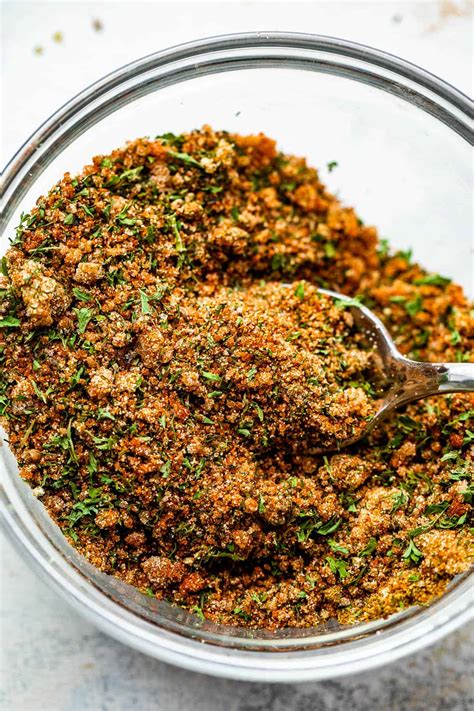 Seafood Seasoning {DIY Spice Blend} | Easy Weeknight Recipes