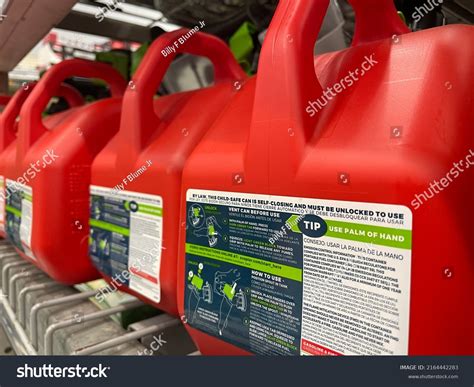 3,112 Safety gas cans Images, Stock Photos & Vectors | Shutterstock