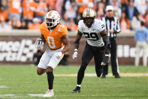 Jaylen Wright Accepts Invitation To The Reese's Senior Bowl For Tennessee Football - Sports ...