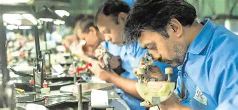 Diamond Industry Loses Its Glitter: 10,000 Workers Out Of Job In Surat ...