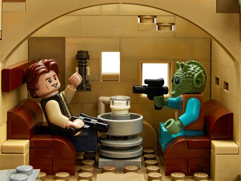 LEGO Star Wars Mos Eisley Cantina (75290) Officially Revealed