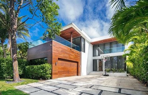 Perfectly Designed Modern Home in Miami Beach Sells for $6,499,000