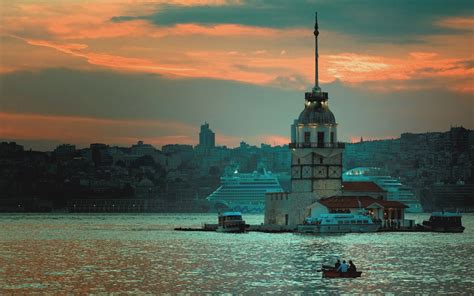 istanbul, bosphorus, pier Wallpaper, HD City 4K Wallpapers, Images and Background - Wallpapers Den