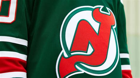 NJ Devils unveil NHL 'Reverse Retro' jersey with all-green look