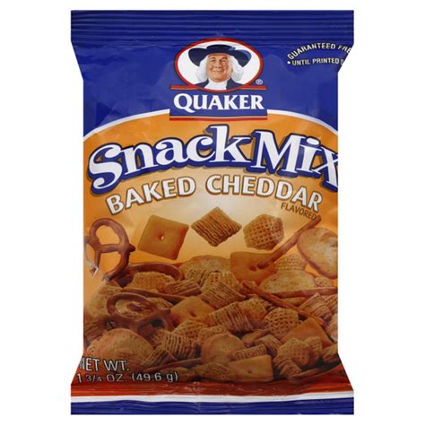 Quaker Snack Mix Baked Cheddar Family Size | Family