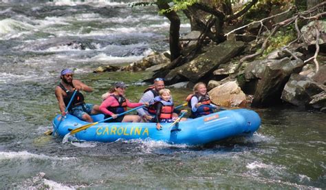 5 Whitewater Rafting Tips for Beginners | Carolina Outfitters