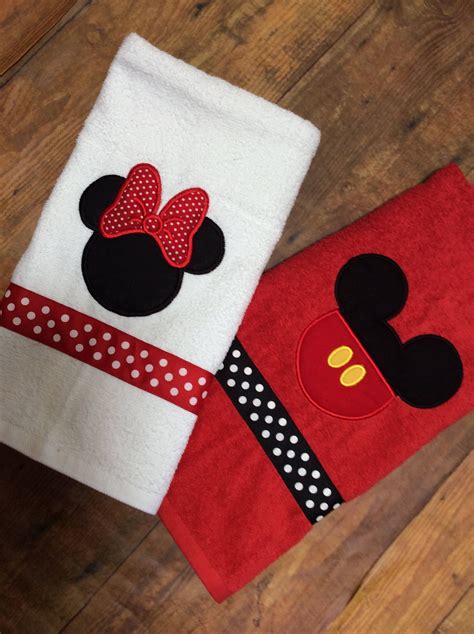 Minnie Mickey Mouse Beach Bath Towel Minnie Mouse Bath Towel Mickey ...