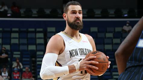 Reports: Pelicans, Jonas Valanciunas agree to extension | NBA.com