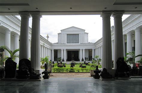 Wisata Museum Gajah di Museum Nasional Indonesia | BERWISATA