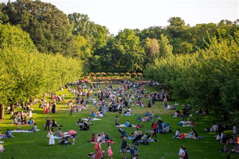 Explore Brooklyn Botanic Garden After Dark On Summer Evenings