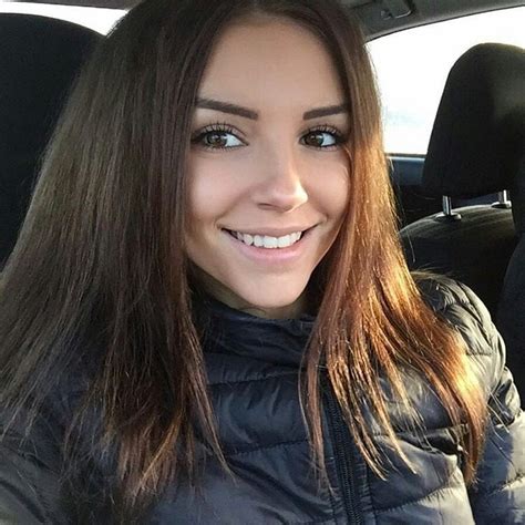 Cute Car Selfie : r/PrettyGirls