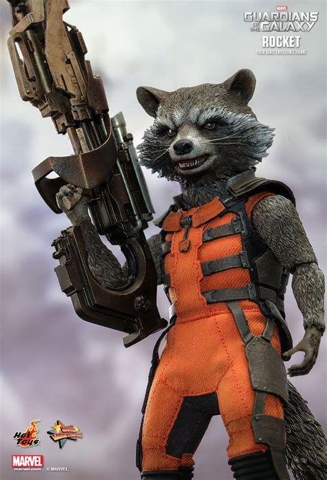 Hot Toys Groot & Rocket Raccoon - The Awesomer