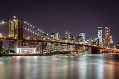 Brooklyn Bridge skyline, New York, USA