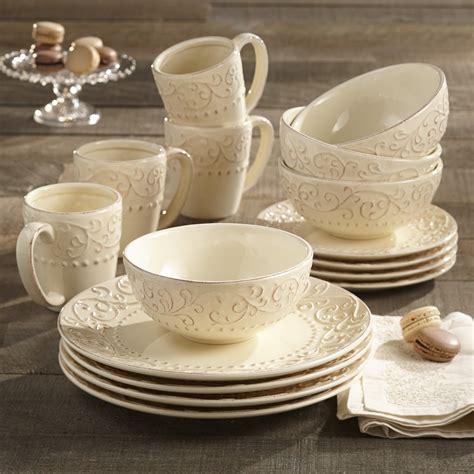 3 Expert Tips To Choose A Dinnerware Set - VisualHunt