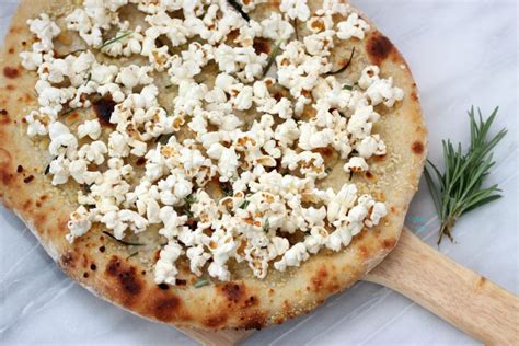 Parmesan Rosemary Popcorn Pizza (vegan)