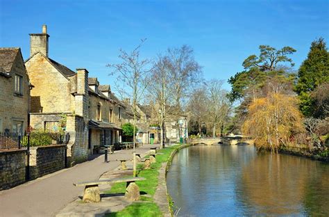 14 Top Things to Do in Bourton-on-the-Water | PlanetWare