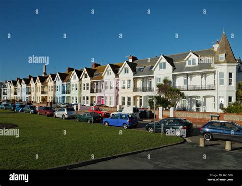 Worthing seafront uk hi-res stock photography and images - Alamy