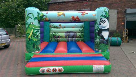 Childrens Bouncy Castles - Bouncy Castle Hire in Leeds, Bradford ...