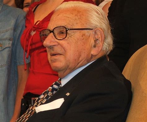 Nicholas Winton Biography - Facts, Childhood, Family Life & Achievements