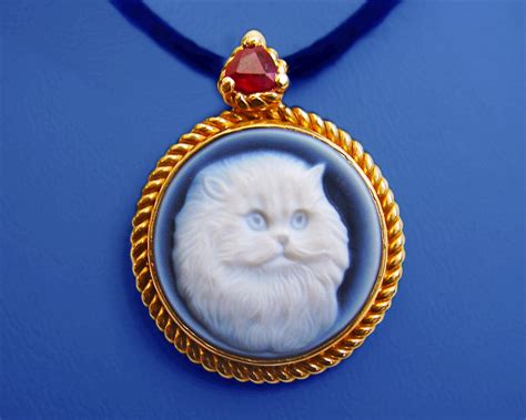 Cat cameo pendant with natural ruby Solid 14k by WildBeautyDesign